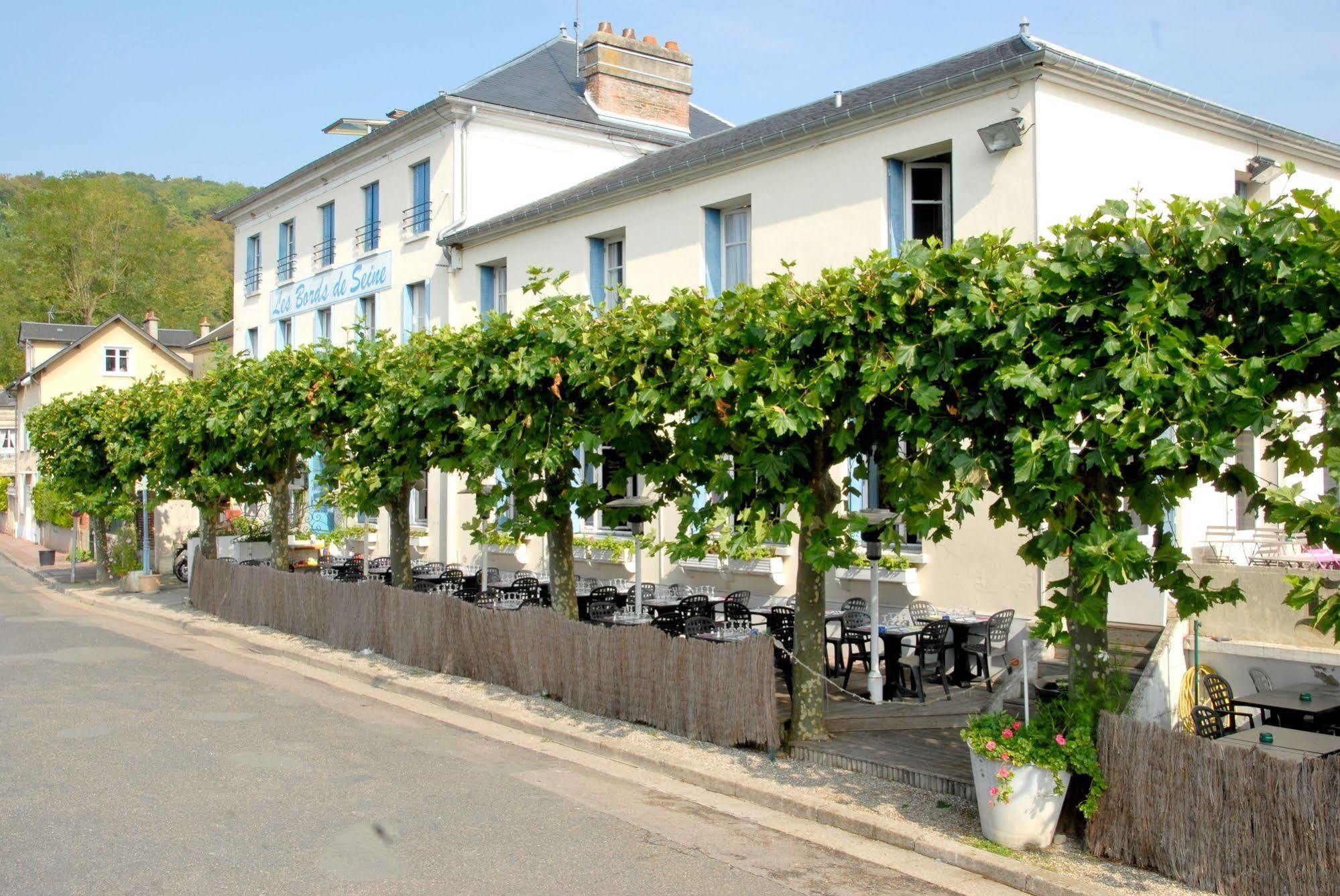 Logis Hotel & Restaurant - Les Bords De Seine 라로쉬기용 외부 사진
