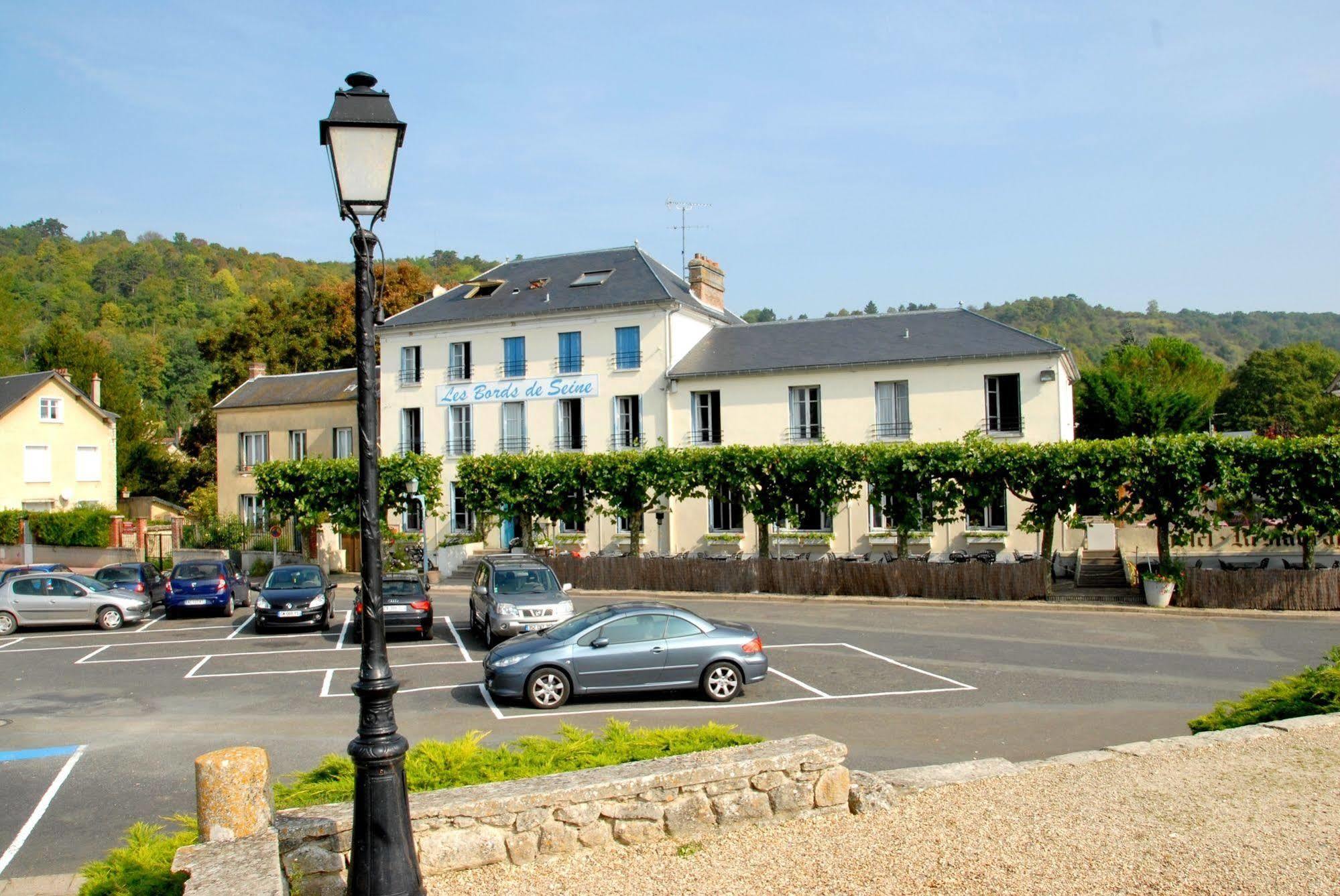 Logis Hotel & Restaurant - Les Bords De Seine 라로쉬기용 외부 사진